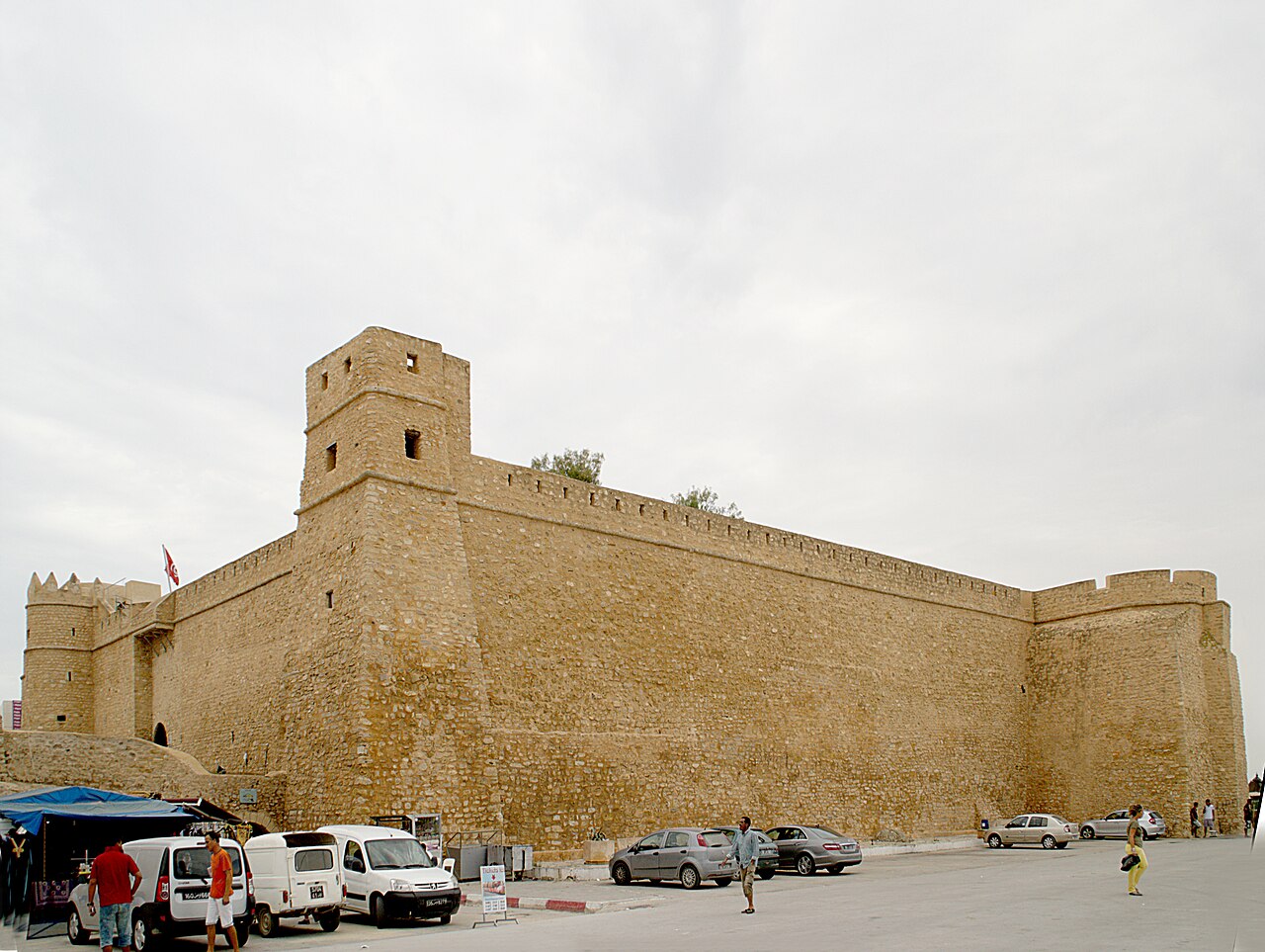 Le mura e le torri della Kasbah di Hammamet